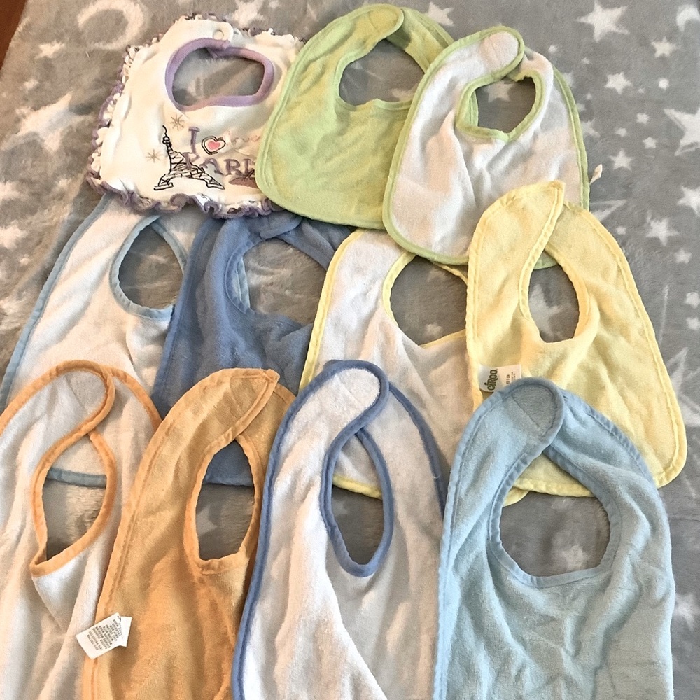 Baby bib in multiple colors